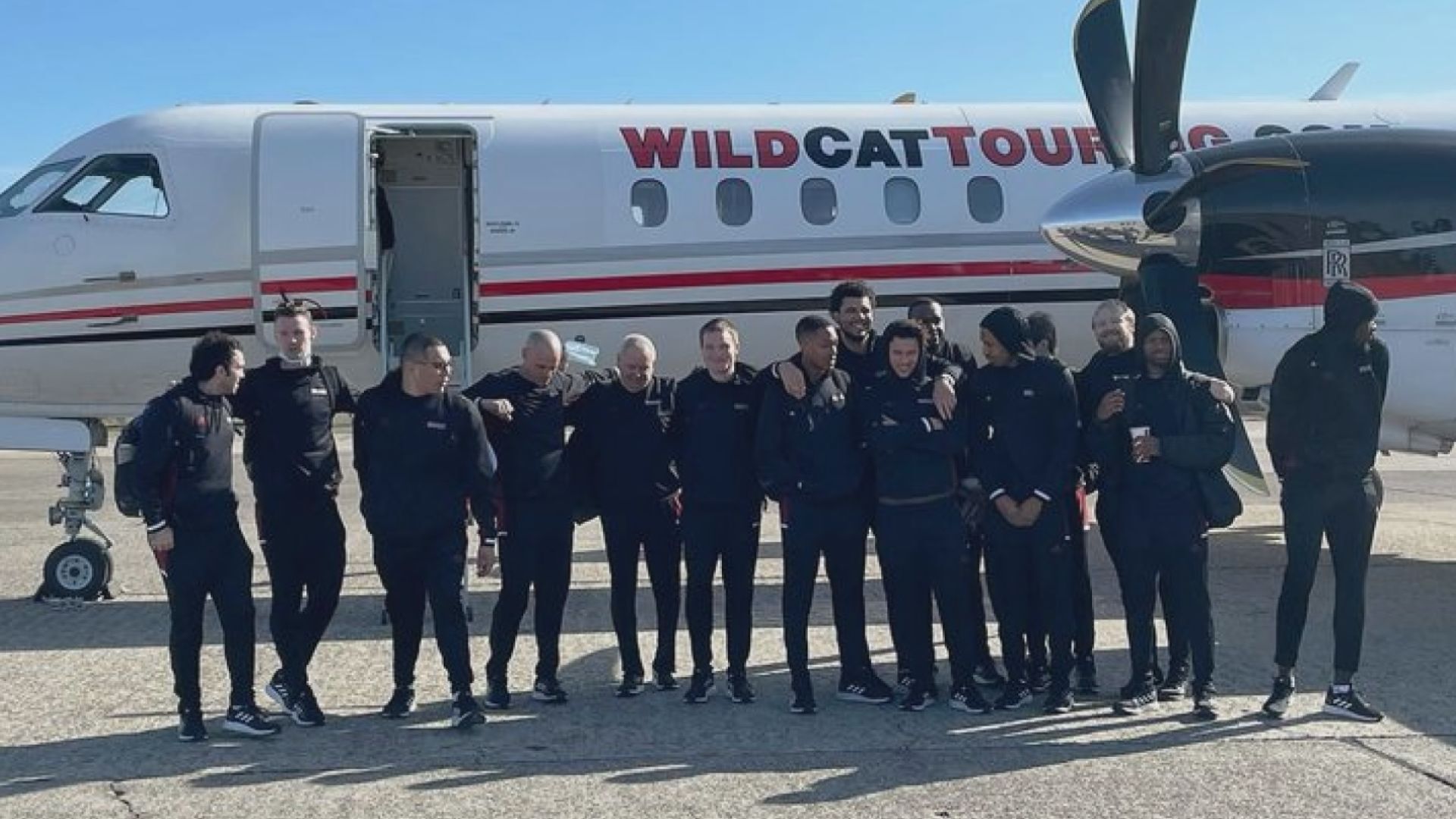 Chico State Men's Basketball leaves for Indiana